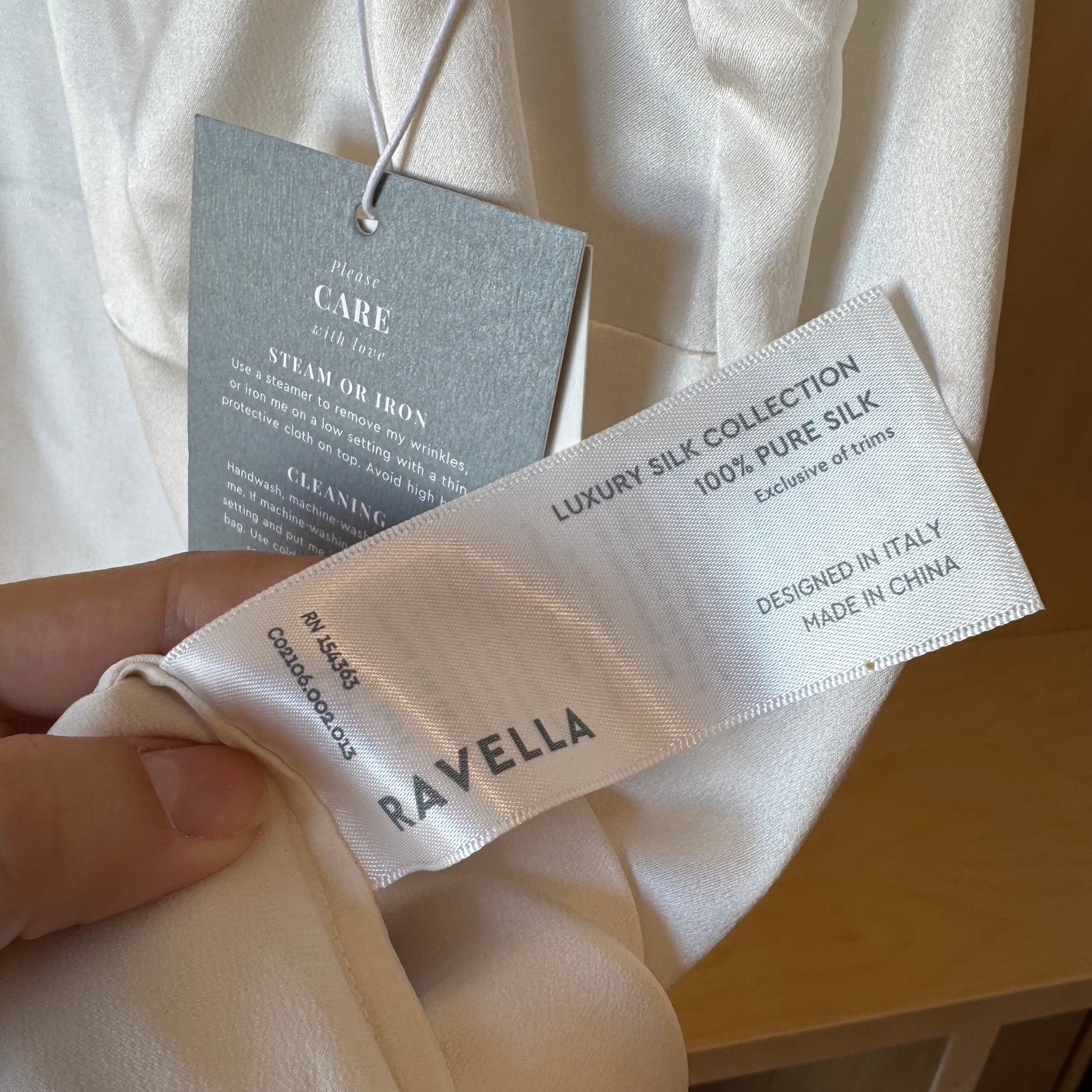 Nwt Ravella Fiora Silk Tank Washable Pearl White Cami Quiet Luxury Size M — image 6 of 8